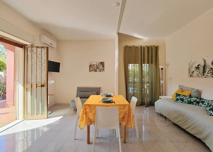 Lemon Tree アパート *